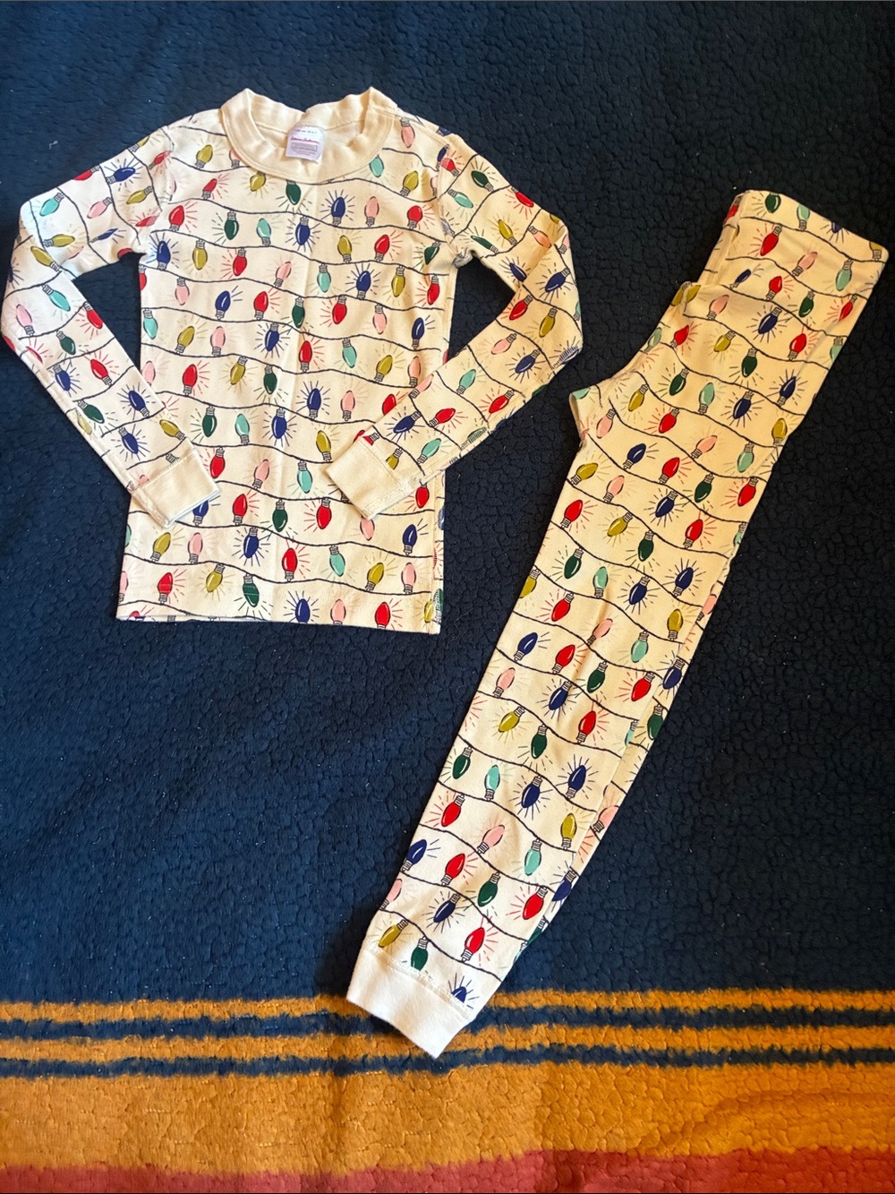 Hanna Andersson Cream Pajama Set with Red Green Blue Yellow Light Bulbs unisex